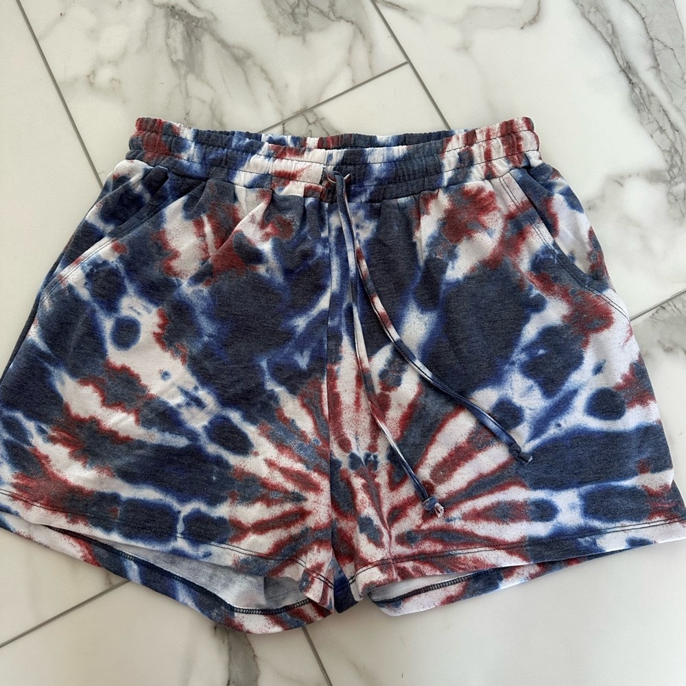 Liberty Park from Belk women’s size medium shorts